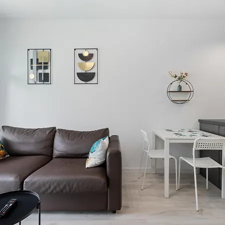 Very Berry - Katowicka 2c - Z Balkonem I Garazem- Self Check In 24h