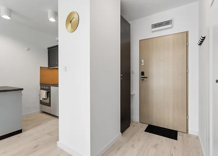 Very Berry - Katowicka 2c - Z Balkonem I Garazem- Self Check In 24h דירה *