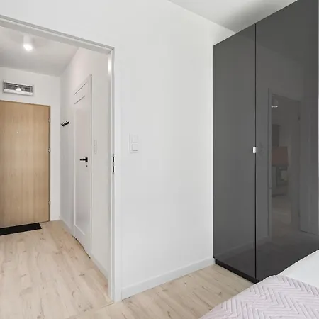 Very Berry - Katowicka 2c - Z Balkonem I Garazem- Self Check In 24h