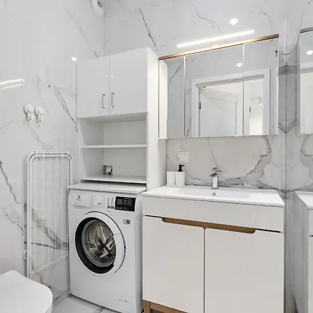 Very Berry - Katowicka 2c - Z Balkonem I Garazem- Self Check In 24h *