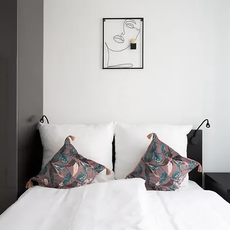 Apartmán Very Berry - Katowicka 2c - Z Balkonem I Garazem- Self Check In 24h *