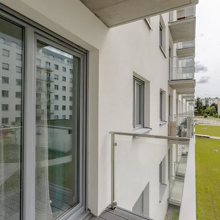 Very Berry - Katowicka 2c - Z Balkonem I Garazem- Self Check In 24h Poznan